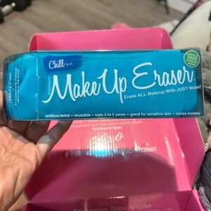 Marshalls MakeUp Eraser Chill Blue Reusable Remover Cloth - Blue